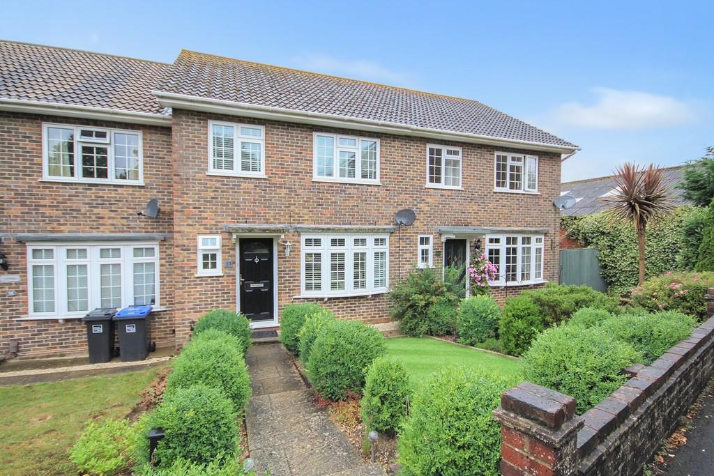 Hurston Close, Findon Valley, BN14 0AX 3 bed terraced house £355,000