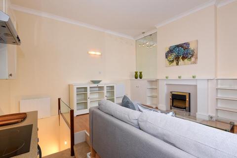 1 bedroom apartment to rent, Willoughby Road,  Hampstead,  NW3