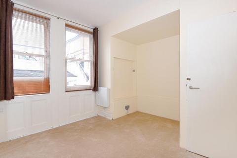 1 bedroom apartment to rent, Willoughby Road,  Hampstead,  NW3