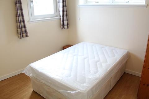 2 bedroom flat to rent, Maberly Street, Flat D, Top Floor Right, AB25
