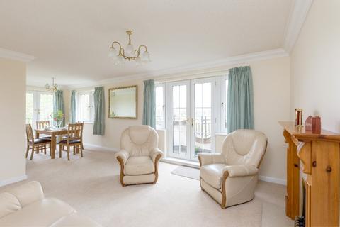 2 bedroom flat to rent, East Craigs Rigg, East Craigs, Edinburgh, EH12