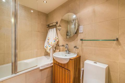 2 bedroom flat to rent, Cavaye House, Chelsea SW10