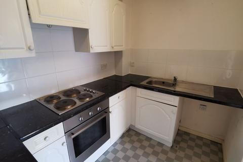 2 bedroom flat to rent, Sherborne Street, Manchester, M8 8NT