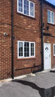 3 bedroom flat to rent, Waverley Road, Slough, SL1