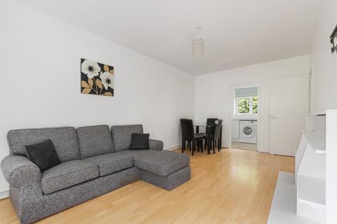 1 bedroom flat to rent, Papworth Gardens,  Holloway, N7