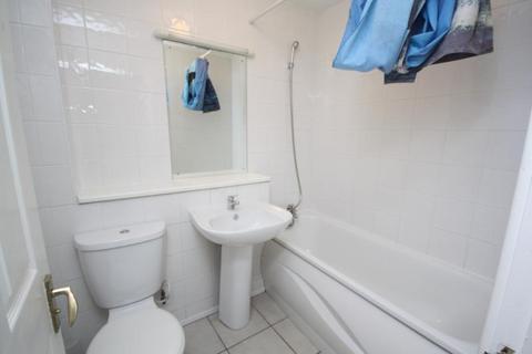 1 bedroom apartment to rent - Martyr Road, Guildford, Surrey, GU1