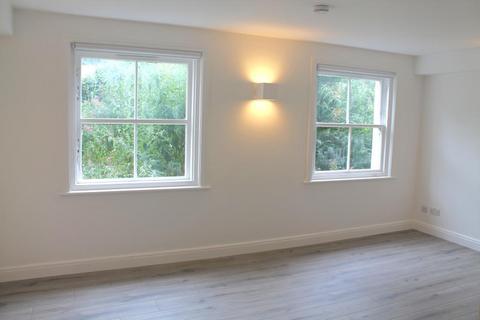 Studio to rent, Buckingham Place, Brighton, BN1 3QA