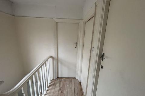 1 bedroom in a house share to rent, Whitehall Road, Uxbridge