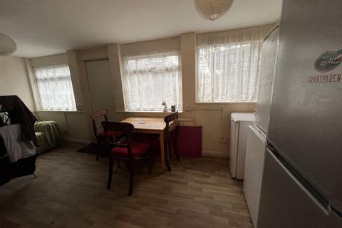 undefined, Whitehall Road, Uxbridge
