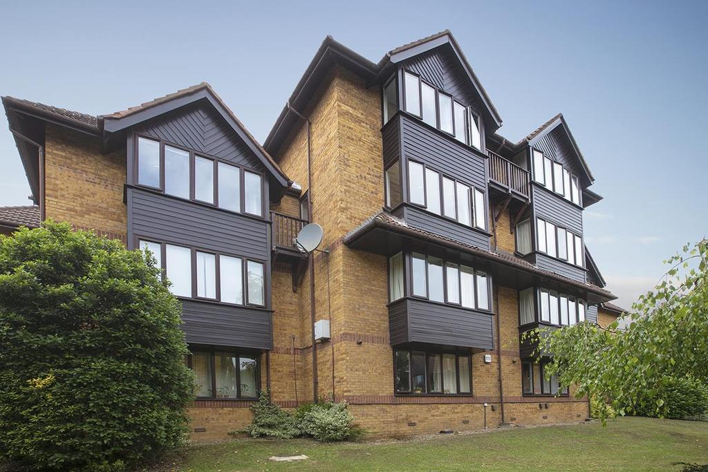 Linwood Close, Camberwell, SE5 2 bed apartment £425,000