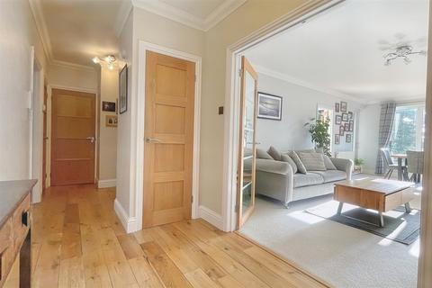 2 bedroom flat for sale, Branksome Park