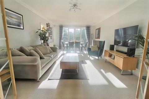 2 bedroom flat for sale, Branksome Park