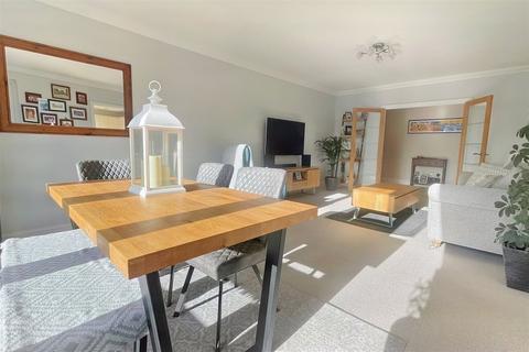 2 bedroom flat for sale, Branksome Park