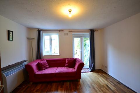 2 bedroom terraced house to rent, Amersham Grove, SE14