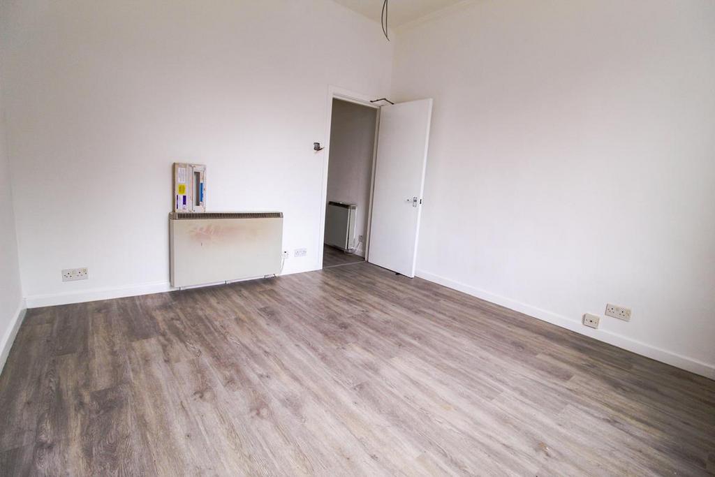 Studio Room