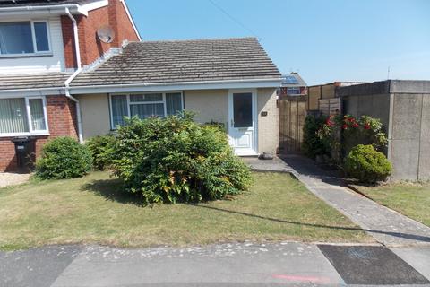 2 bedroom semi-detached bungalow to rent, Cedar Drive, Keynsham, Bristol BS31