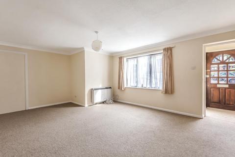 2 bedroom apartment to rent, Sinclair Gate,  Stone,  HP17