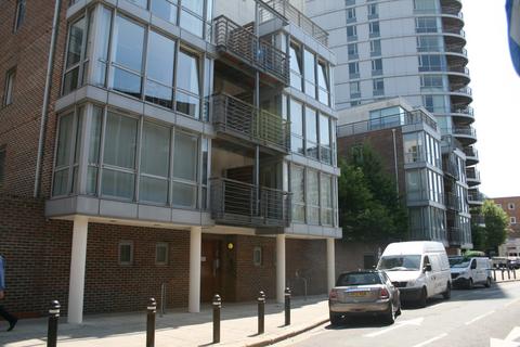 2 bedroom apartment to rent, Queen Street, Portsmouth FURNISHED