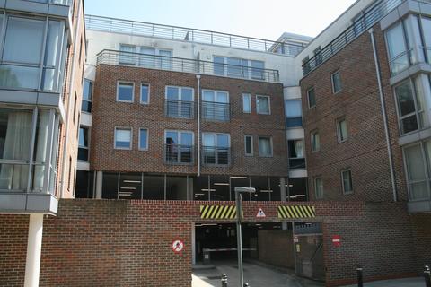 2 bedroom apartment to rent, Queen Street, Portsmouth FURNISHED