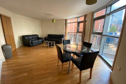 1 bedroom apartment for sale, Altolusso, Bute Terrace, Cardiff, South Glamorgan, CF10