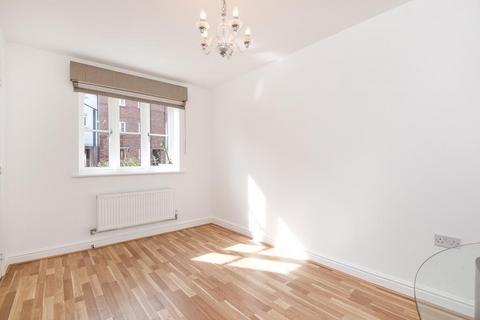 undefined, Wellesbourne Crescent,  High Wycombe,  HP13