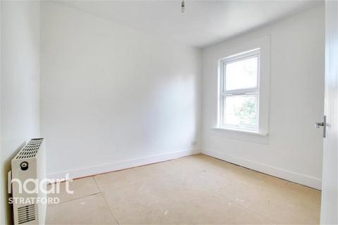 2 bedroom end of terrace house to rent, Suffolk Street - Forest Gate - E7