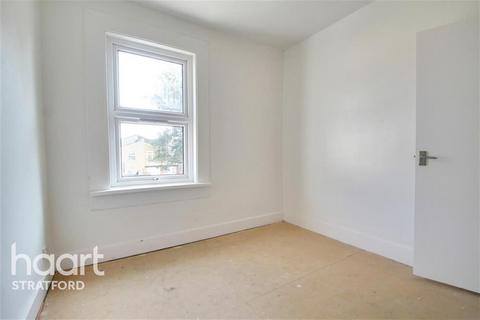 2 bedroom end of terrace house to rent, Suffolk Street - Forest Gate - E7