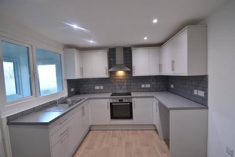 3 bedroom semi-detached house to rent, Blackstone, Henfield, West Sussex, BN5
