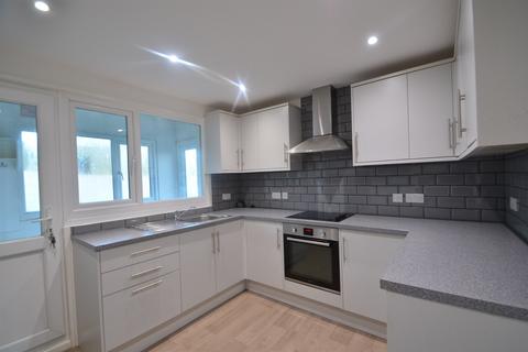 3 bedroom semi-detached house to rent, Blackstone, Henfield, West Sussex, BN5