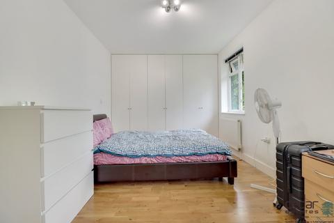 5 bedroom terraced house to rent, Dobson Close, Swiss Cottage NW6