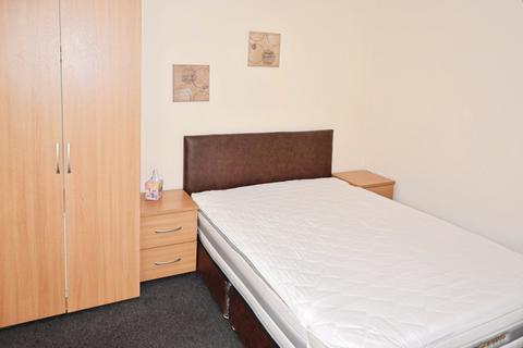 2 bedroom flat to rent, The Pulse, 50 Manchester Street, Old Trafford, Manchester, M16