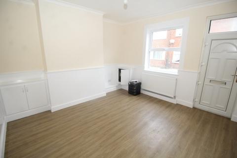 2 bedroom terraced house to rent, March Street, Normanton