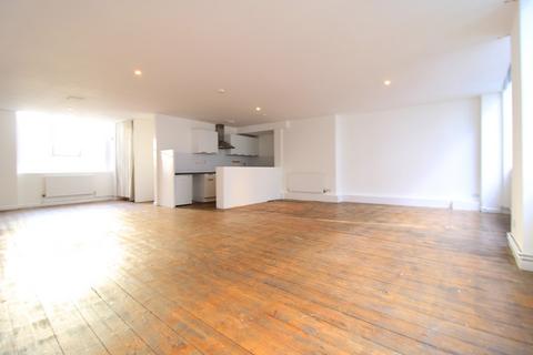 Studio to rent, Ebenezer Street, London N1