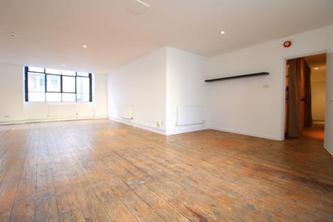 Studio to rent, Ebenezer Street, London N1