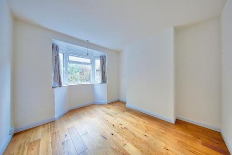 2 bedroom maisonette to rent - Rothesay Avenue, Wimbledon Chase, SW20 8JU