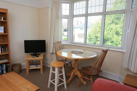 2 bedroom flat to rent - Southwick Road, Boscombe East, Bournemouth