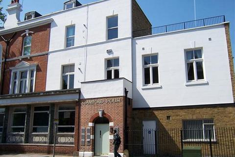 undefined, Chiswick High Road, Chiswick W4