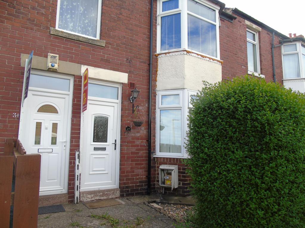 Iona Road, Gateshead, Tyne and Wear, NE10 9TA 2 bed ground floor flat