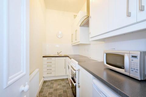 2 bedroom flat to rent, Fonthill Road, Ferryhill, Aberdeen, AB11