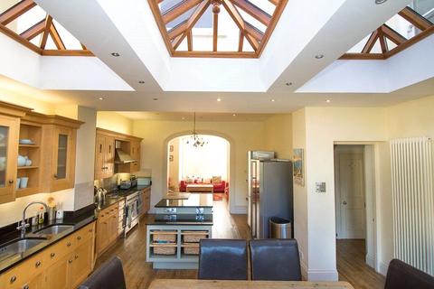 5 bedroom detached house to rent, Mont Arrive, St Peter Port, Guernsey