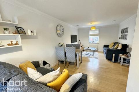 2 bedroom apartment to rent, Henry Laver Court, Colchester