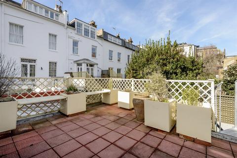 undefined, Adam & Eve Mews, London, W8