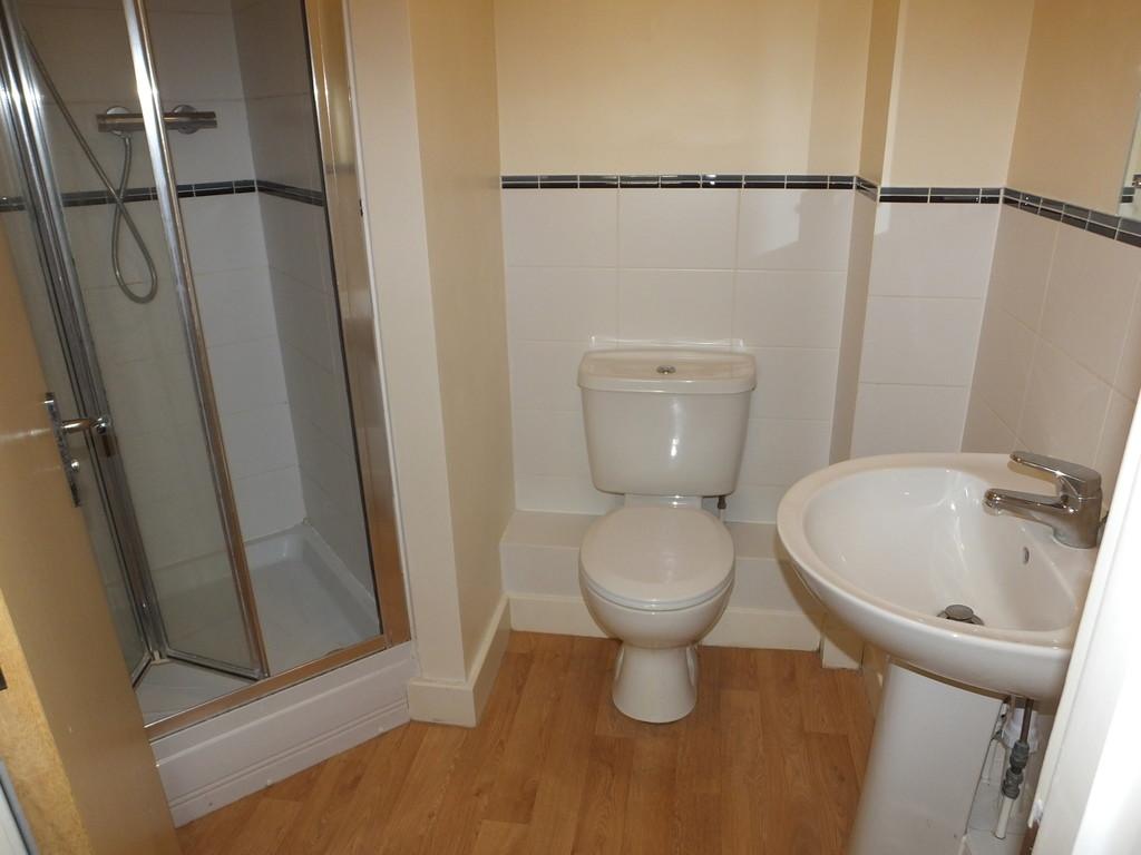 Ensuite to Bedroom 1