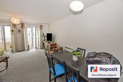 2 bedroom flat to rent, Ellis Street, Hulme, Manchester, M15