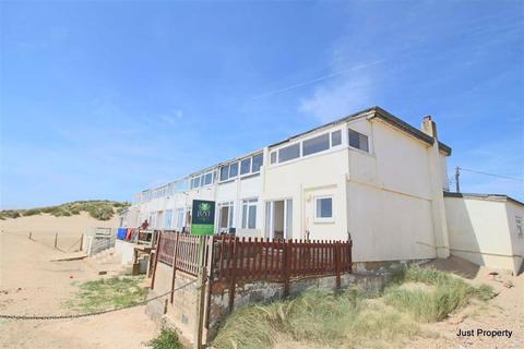 Marine Cottages Old Lydd Road Camber Rye Tn31 2 Bed Terraced