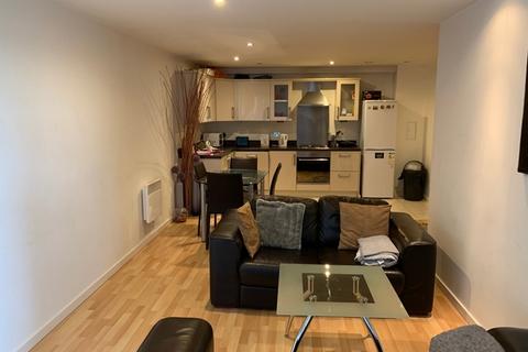 2 bedroom apartment to rent, MASSHOUSE 2 DOUBLE BEDROOMS WITH BALCONY AND PARKING, WELL FURNISHED