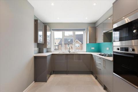 3 bedroom apartment to rent, Burlington Place, Fulham, London, SW6