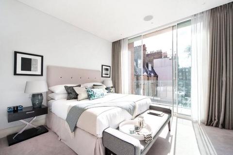 3 bedroom flat to rent, Green Street, Mayfair, London