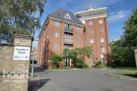 2 bedroom flat to rent, Hythe, Colchester