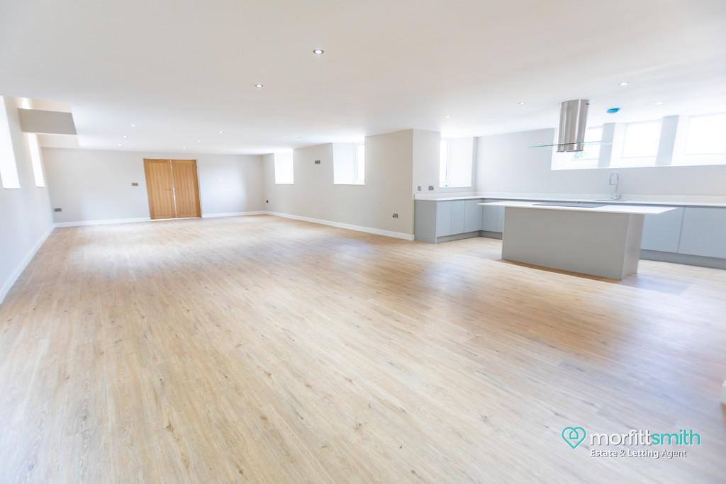 Warren Lane, Chapeltown, S35 2YD Stunning Home 4 bed detached house